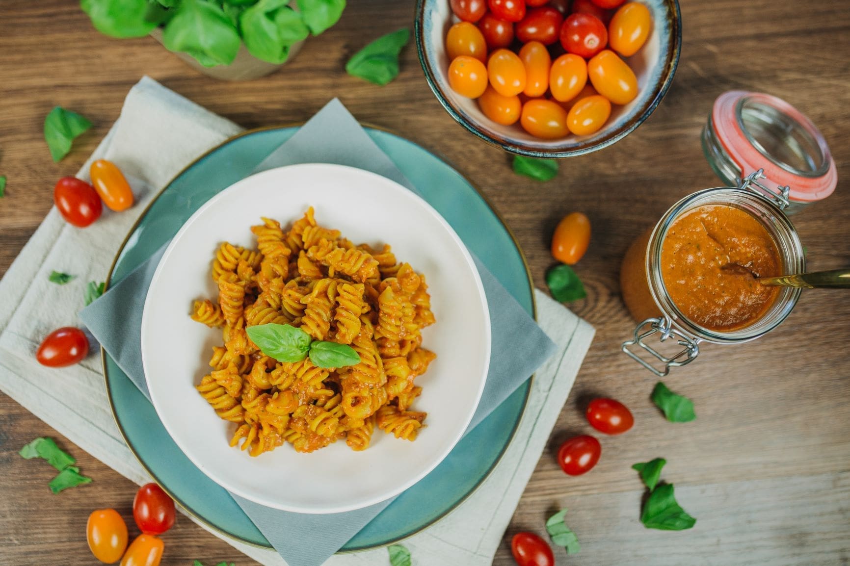 Domácí Arrabbiata z cherry rajčat